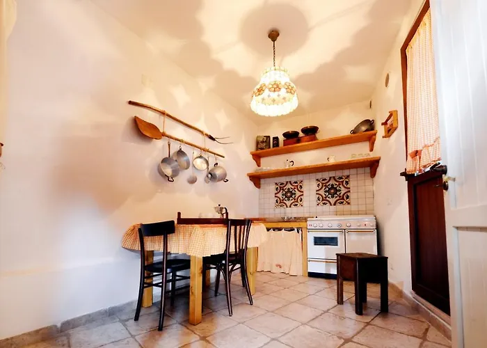 Novecento And Breakfast Puglia 招待所